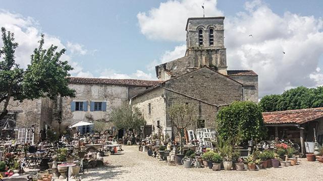 לינה וארוחת בוקר Cressé Le Vieux Prieure מראה חיצוני תמונה